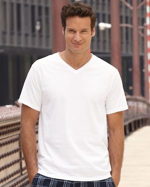 Illustration for article titled Plain White T-Shirts, Ranked
